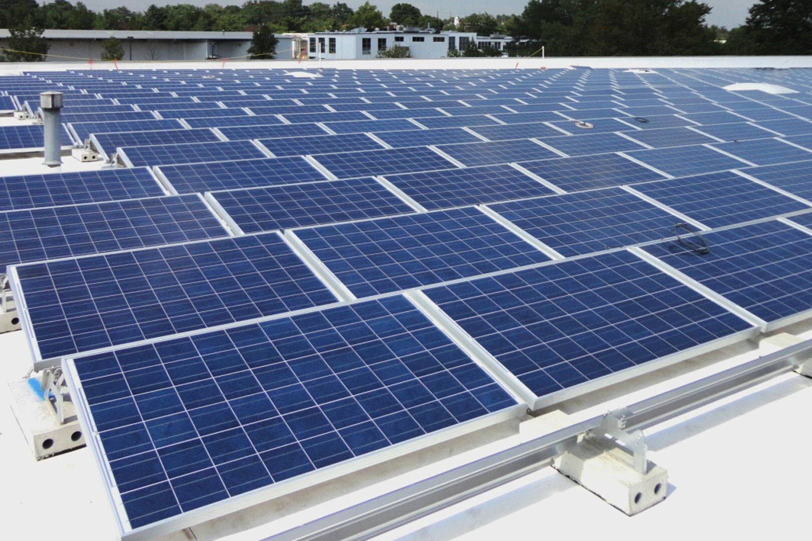 More information about "Ember: Η ηλιακή ενέργεια μπορεί να παρέχει το 20% της παγκόσμιας ηλεκτρικής ενέργειας στο βόρειο θερινό ηλιοστάσιο"